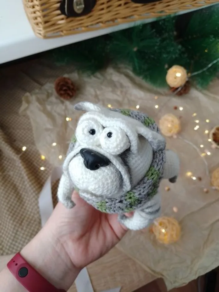 White pug interior toy. Big stuffed animal gifts for dog lover. Stuffed pug toy