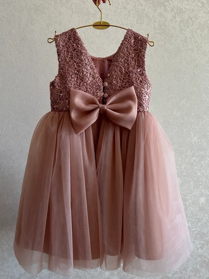 Baby girl dress, birthday dress, Pretty dress.