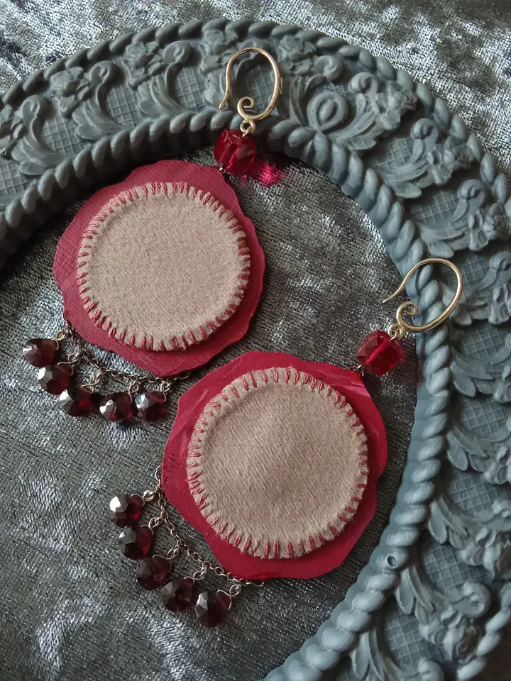 "Garnet roses" earrings