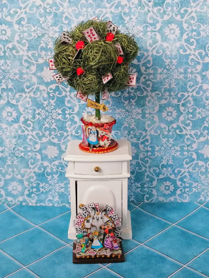 Tree plant. Dollhouse miniature.1:12 scale.