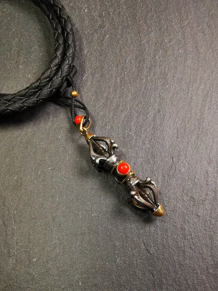 Gandhanra Tibetan Buddhist Amulet,Dorje Vajra Pendant, Made of Cold Iron,Inlaid with Agate
