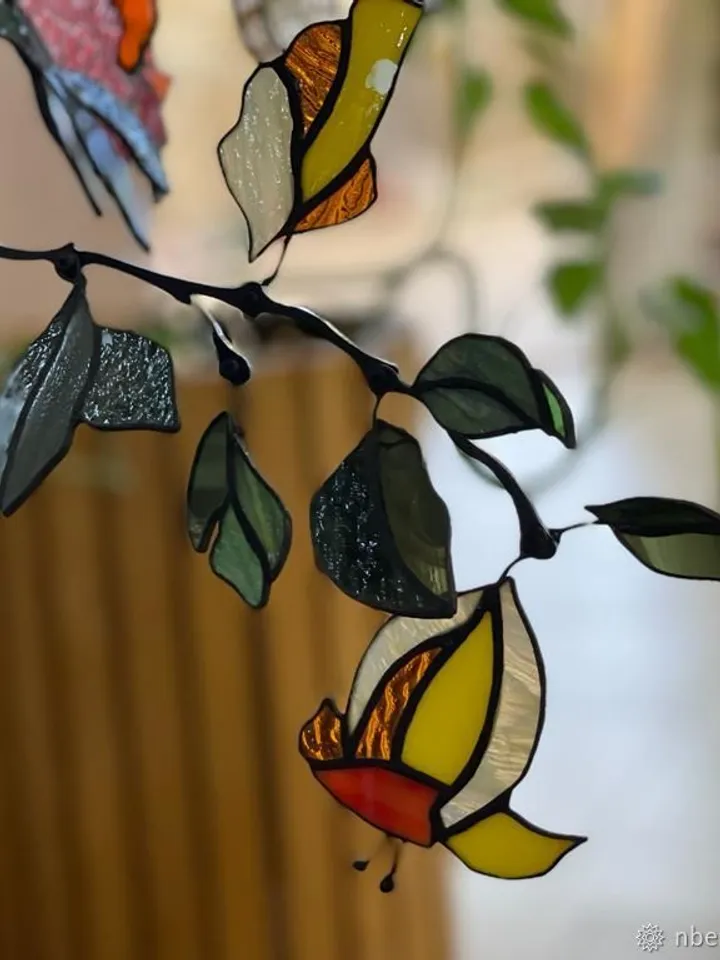 Physalis. Tiffany-Style Stained Glass Composition, Physalis Stained Glass Arrangement, Physalis Tiffany Glass Composition, Handcrafted Physalis Art Glass Branch, Decorative Tiffany-Style Physalis Stem, Glass Physalis Flowers on Metal Branch
