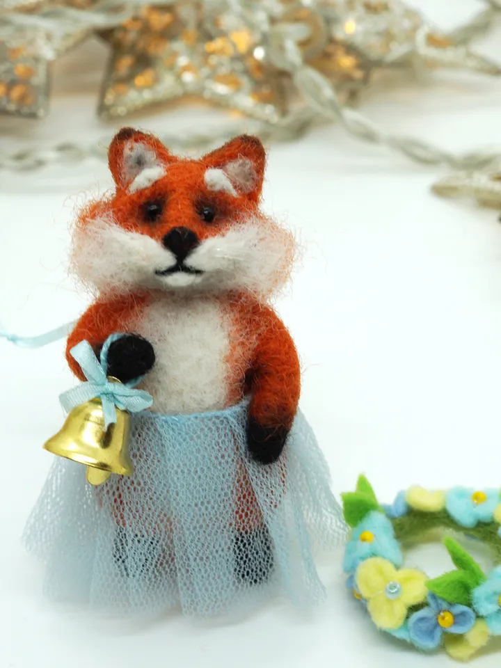 Dana the fox, miniature needle felted animal, ships from the US