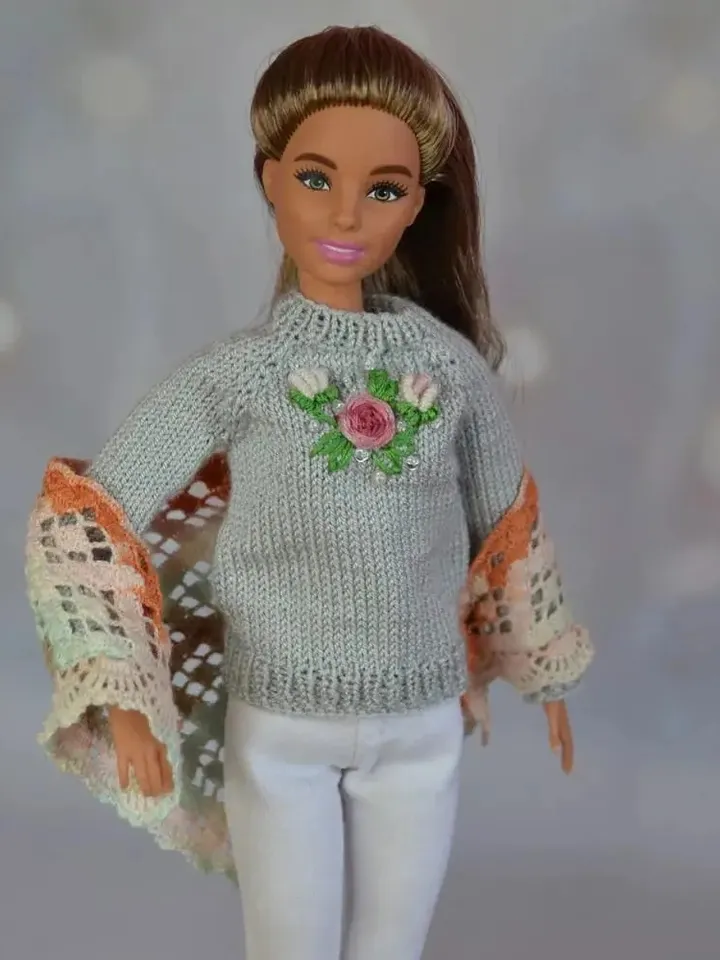 Clothes for Barbie type dolls, shawl for dolls 28-30cm.