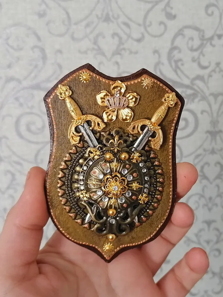 Coat of arms. Puppet miniature for the collection.1:12 scale.