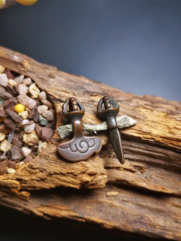 Gandhanra Antique Tibetan Amulet,Mini Phurba and Kartika(knife of the dakinis) ,for Prayer Bead Counter,Mala Accessories, Made of Red Copper