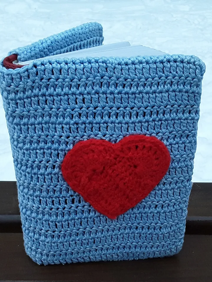 Crochet Book Cover Pattern in English, vintage book cover tutorial Pattern, crochet book folder, crochet book case, book cover crochet pattern easy, crochet book cover design with Heart, crochet cover for Diary, Digital Download PDF