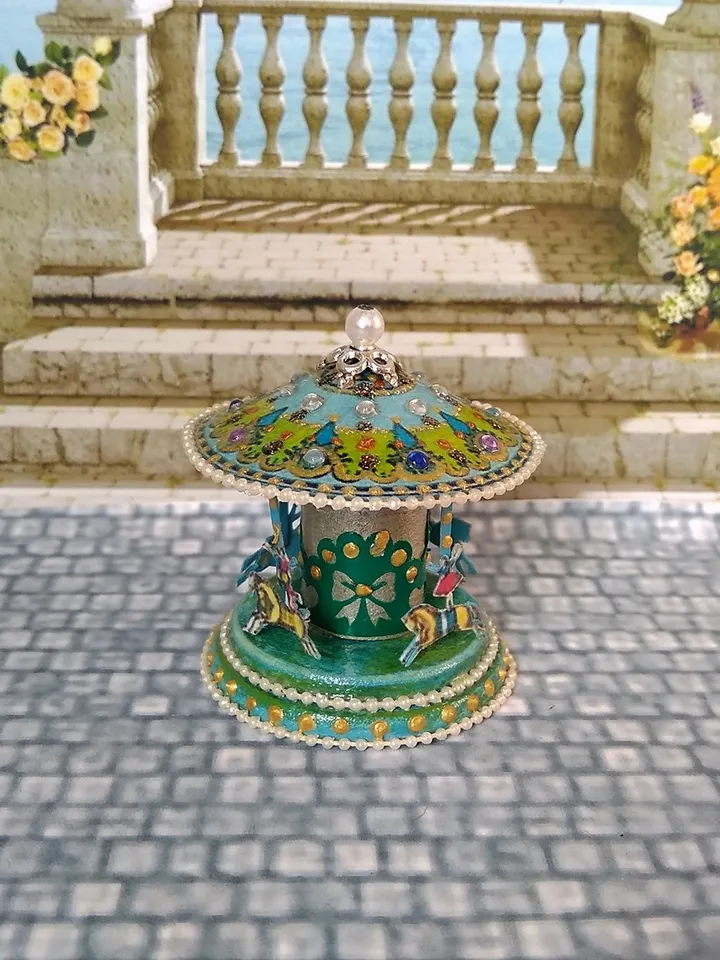 Miniature carousel. Dollhouse miniature.1:12 scale.