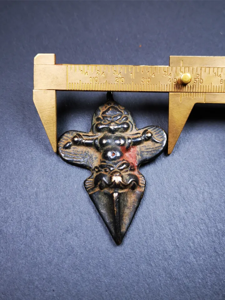 Gandhanra Antique Tibetan Buddhist Amulet Pendant - Garuda - The Golden-Winged Bird, Crafted from Thokcha,Size 2.56" * 1.73"