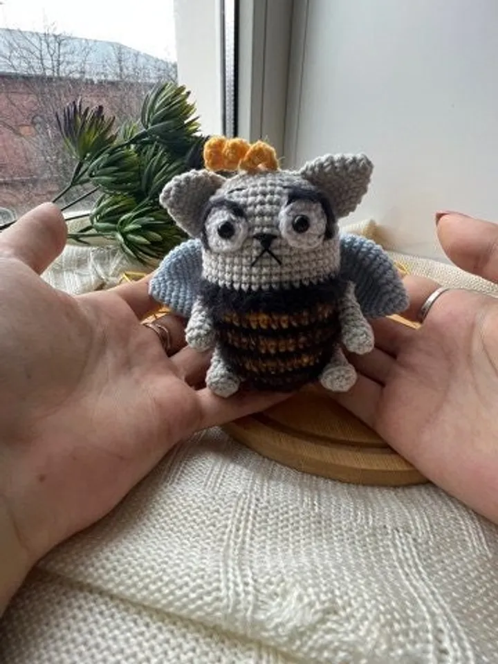 PDF Crochet Baby Cat Bee Pattern, Amigurumi Cat in Bee Costume, Cute Crochet Kitty, Amigurumi Crochet Animal Toy DIY Digital PDF Pattern