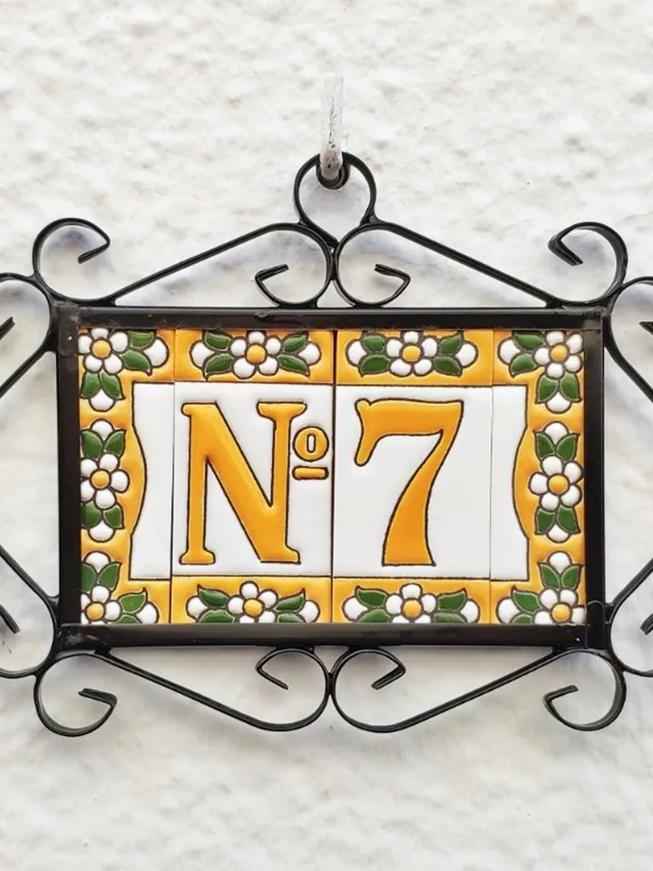 Ceramic letters and numbers 7.5cm. (3") for the wall - Hand-glazed in Spain - "ARTECER-Amarillo" models - Ceramic letters number -