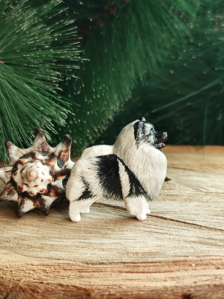 brooch keeshond