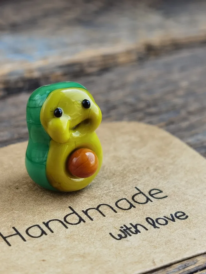 KAWAII AVOCADO figurine Miniature Avocado Glass Avocado beads Vegetable beads Miniature animals Vegatable ornament Decor Glass figurines