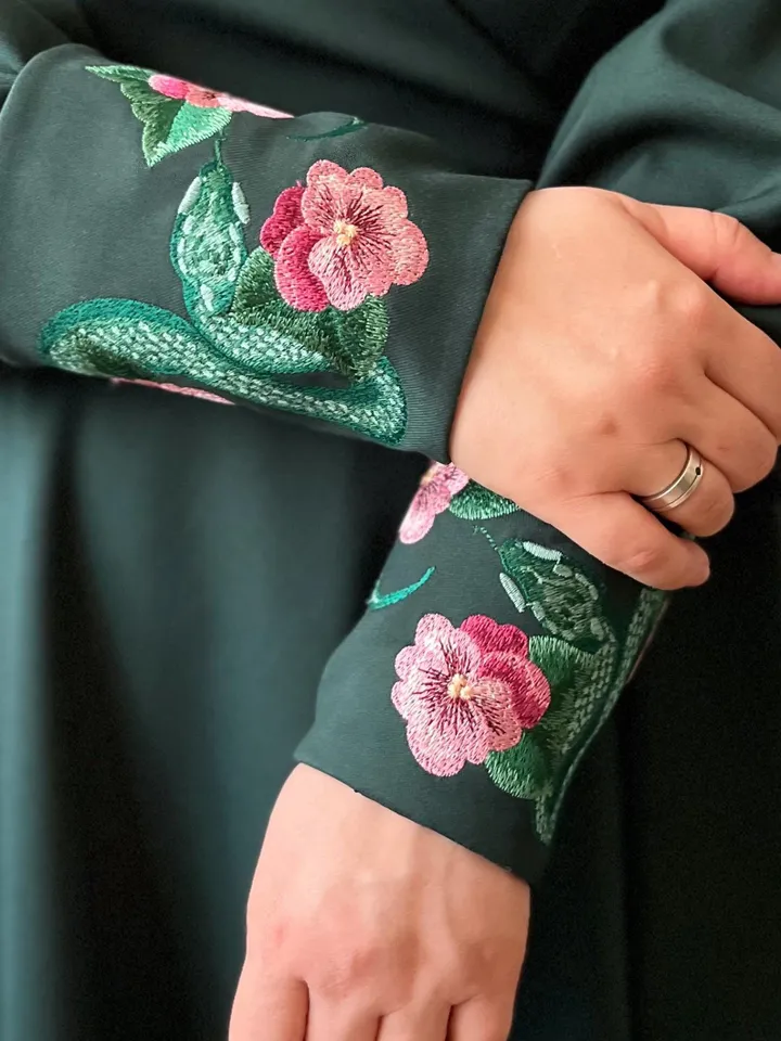 Machine embroidery design for cuffs “Forest Snakes”