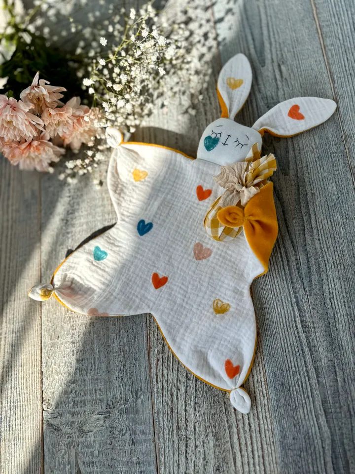 Hare Comforter Toy
SEWING PATTERN