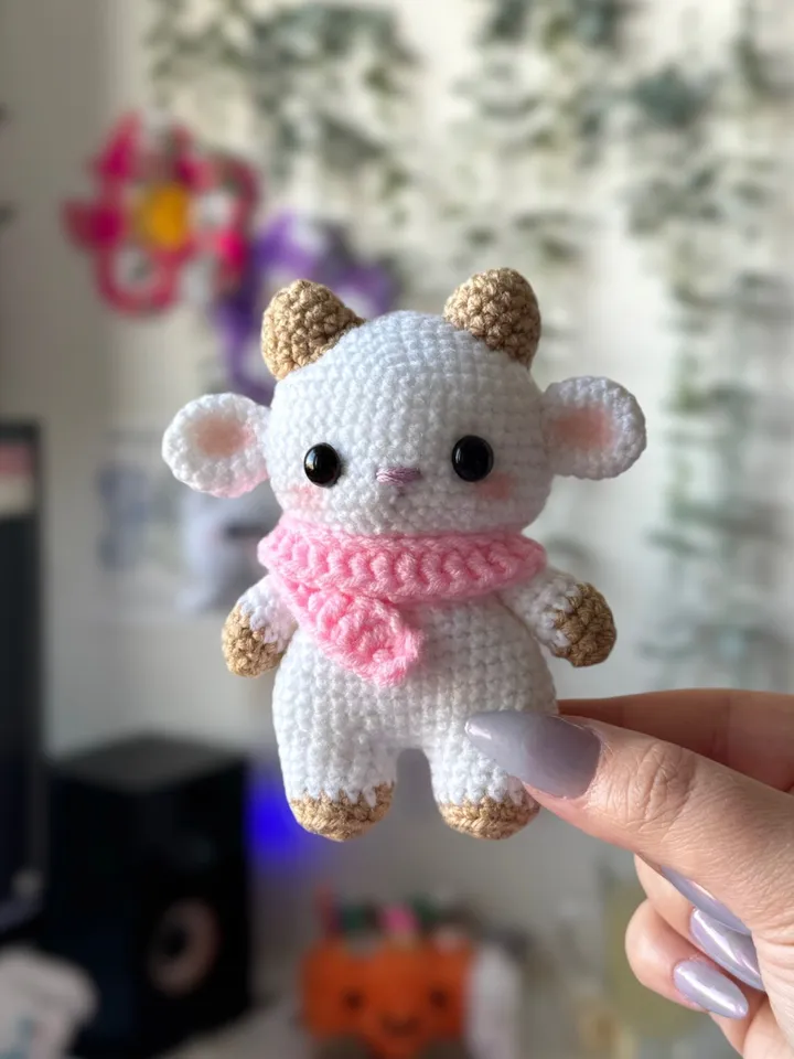 Baby Goat in a scarf crochet pattern, PDF amigurumi US term, crochet patterns cute animals, autumn