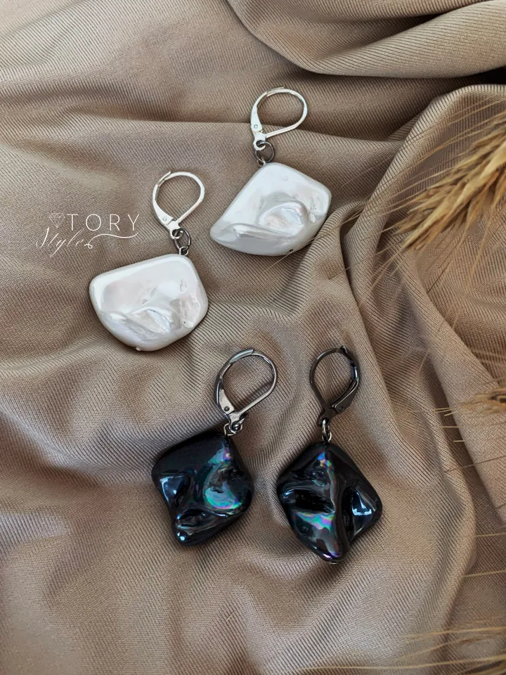 Pearl earrings, Baroque pearl earrings, Small earrings, Black pearl earrings, Earrings for the bride, Wedding earrings