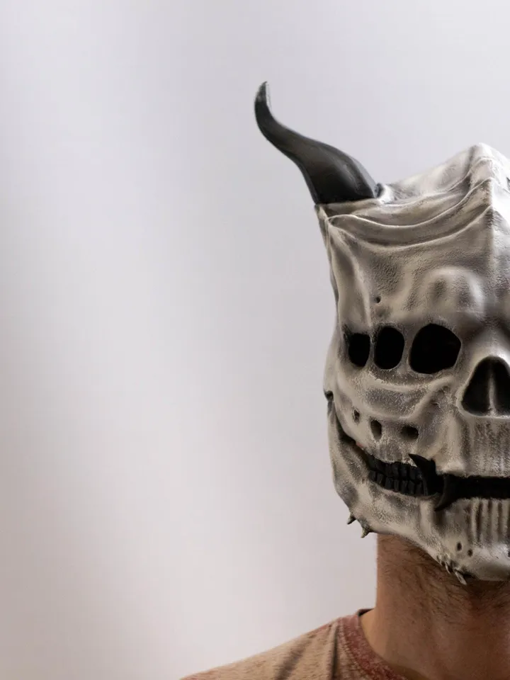 Three-eyed demon mask with moving jaw, resin skull mask, demon skull, halloween mask scary, custom cosplay mask, creepy mask