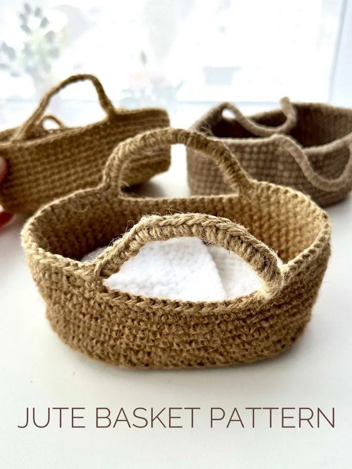 Crochet pattern Jute basket for toys - pattern baby carrier - jude cradle - English Pdf tutorial