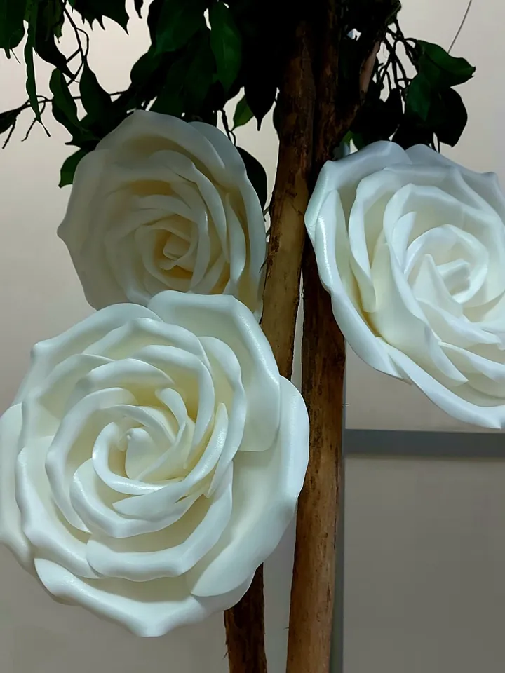3D roses from isolon hanging for interior decoration 17 pcs