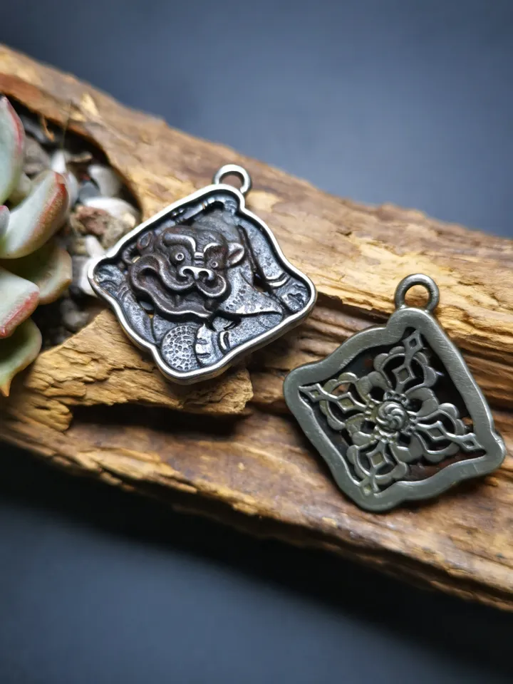 Gandhanra Antique Tibetan Buddhist Amulet,Tiger-the Four Dignities(Garuda,Tiger,Dragon,Lion),Buddhist Protective Talisman,Inlaid with Sliver