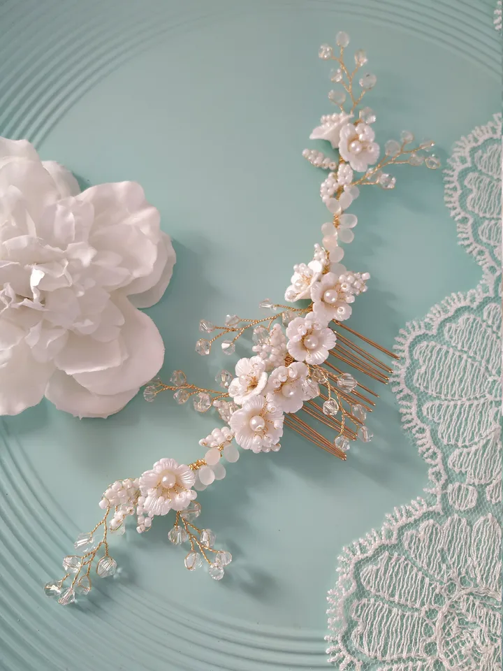 Floral Gold Wedding Hair Comb, Delicate Bridal Headpiece, Porcelain Flower Bridal Hair Comb, Flower Bridal Hair Accessories, Jewelry Tiara