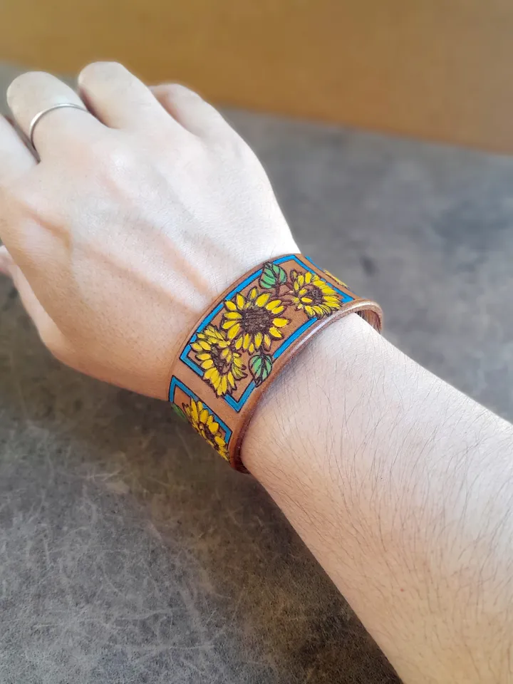 Sunflower Bracelet, Hand Painted Personalized Floral Bangle, Secret Message, Plant Lover Gift, Yellow Flowers Adjustable Leather Cuff