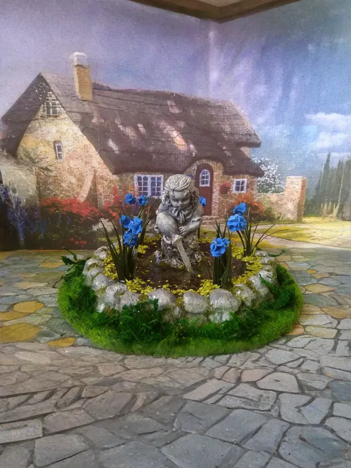 Pond for a doll's garden. 1:12. Handmade pond. Pond with irises and a statue in the middle.