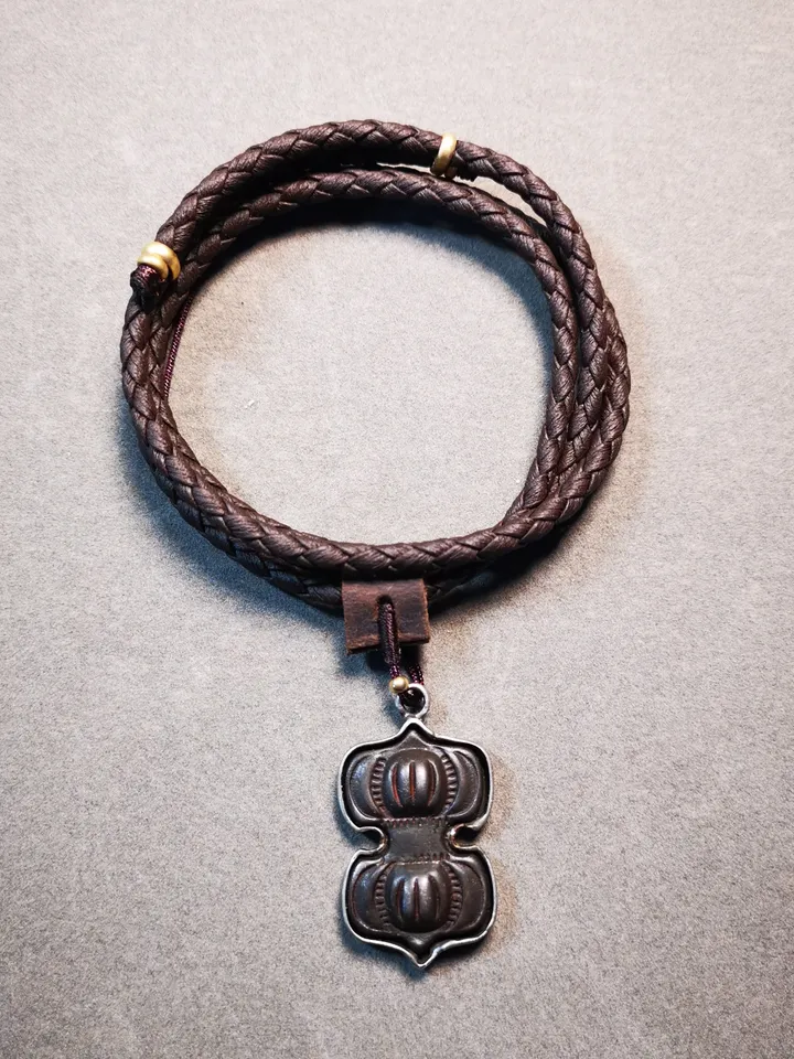 Gandhanra Antique Tibetan Buddhist Protective Pendant,Vajra Dorje Amulet (Vajrayana) ,the Protector of Buddha, inlaid with Sliver