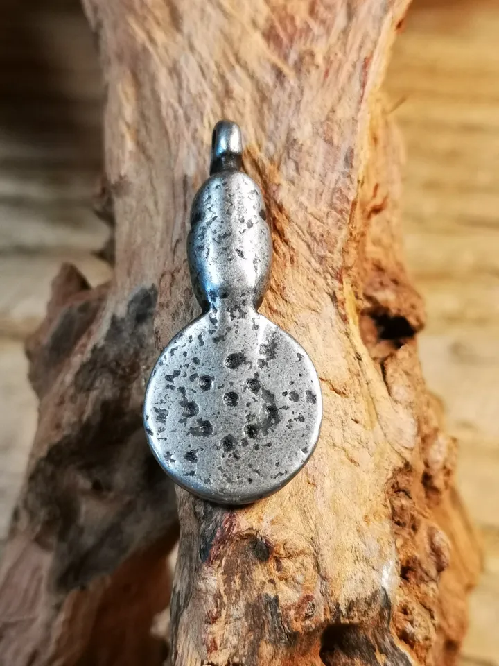 Gandhanra Handmade Buddhist Amulet,Skull Sītavana and Flame Pendant,Cold Iron inlaid Copper