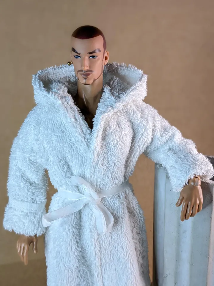 White terry bathrobe with a hood for 13 inch fashion male doll (FR Homme, Poppy Parker, Adonis)