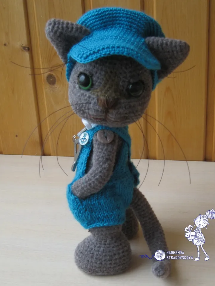 TUTORIAL: Independent Kitten crochet pattern
