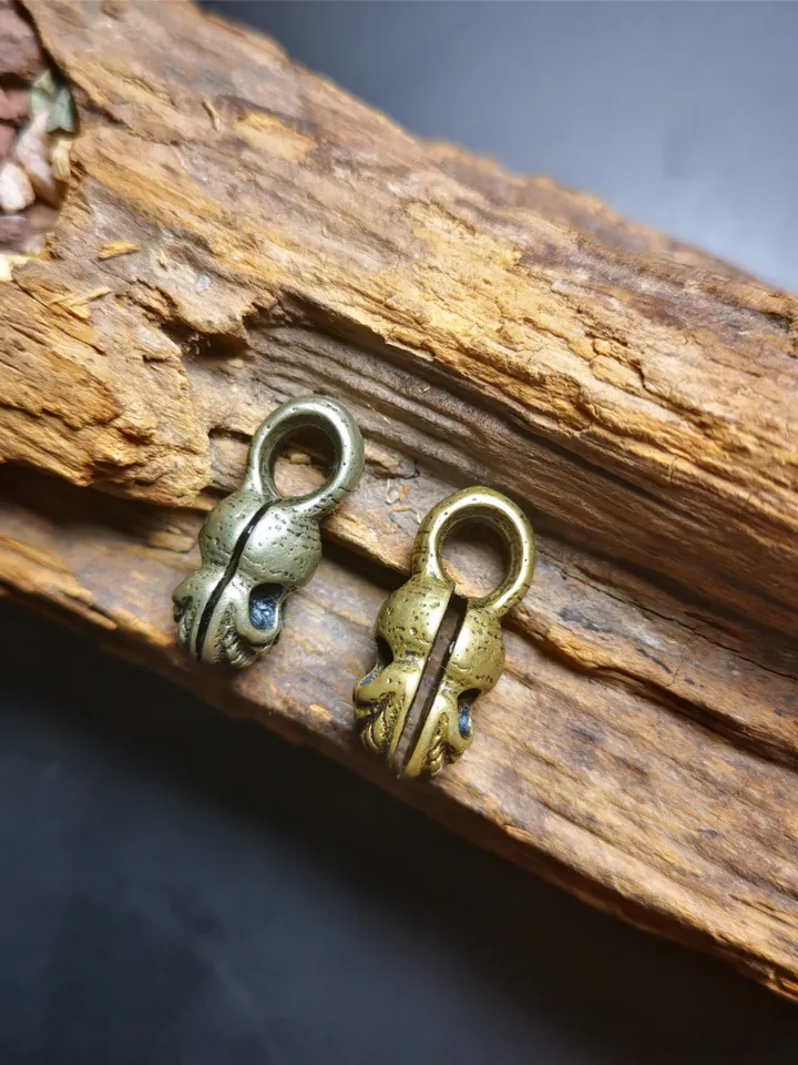 Gandhanra Handmade Skull Sitavana Shape Bead Counter Clip for Prayer Beads, Mala Bead Accessories,Made of Copper