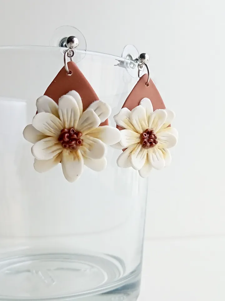 Hand made summer earrings with white flowers. Polymer clay lightweight earrings. Large drop earrings.