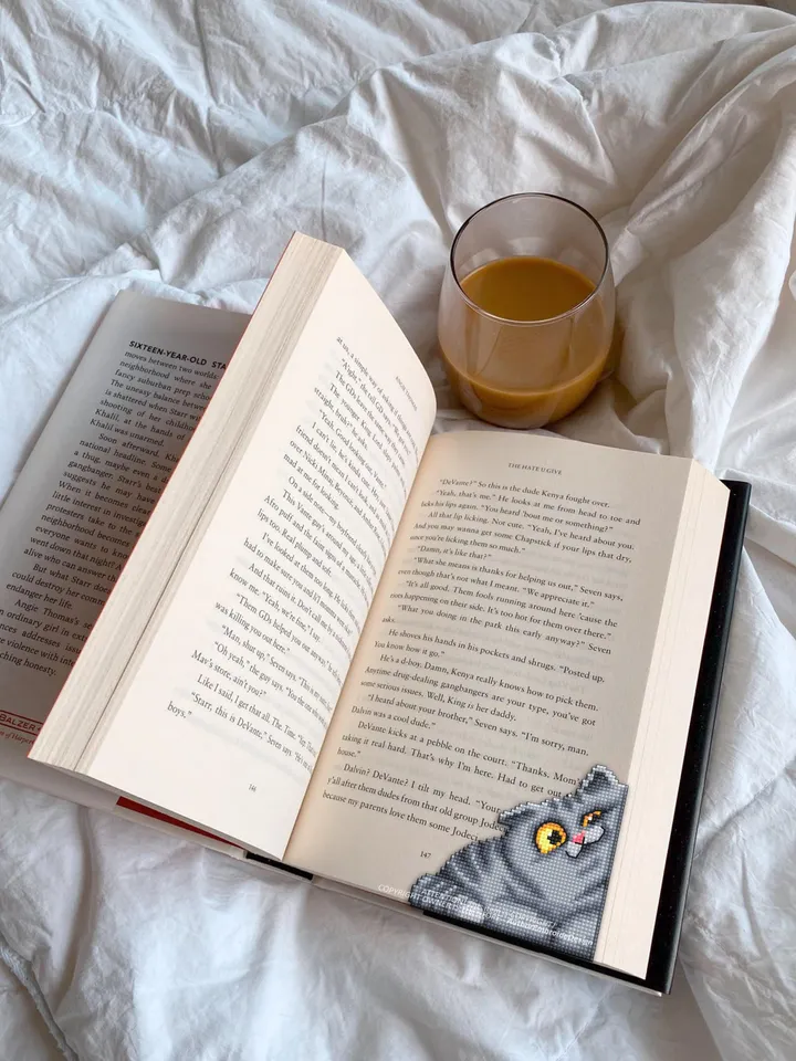 Gray cat corner bookmark cross stitch pattern PDF download Cat cross stitch chart, Cat bookmark pattern digital PDF, Cat lover gift #B423
