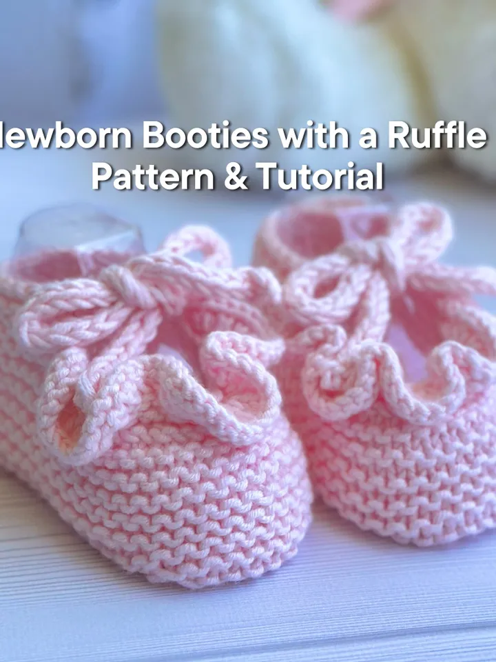 Cute PDF Newborn Booties with a Ruffle Seamless Knitting Pattern – Comfort for Your Newborn Tiny Feet with video ENG