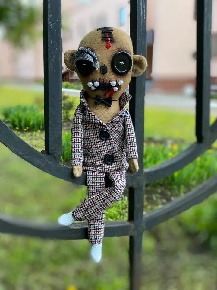 Creepy doll , Dark Gothic Wedding . Halloween wedding gift ideas . Halloween dolls .
