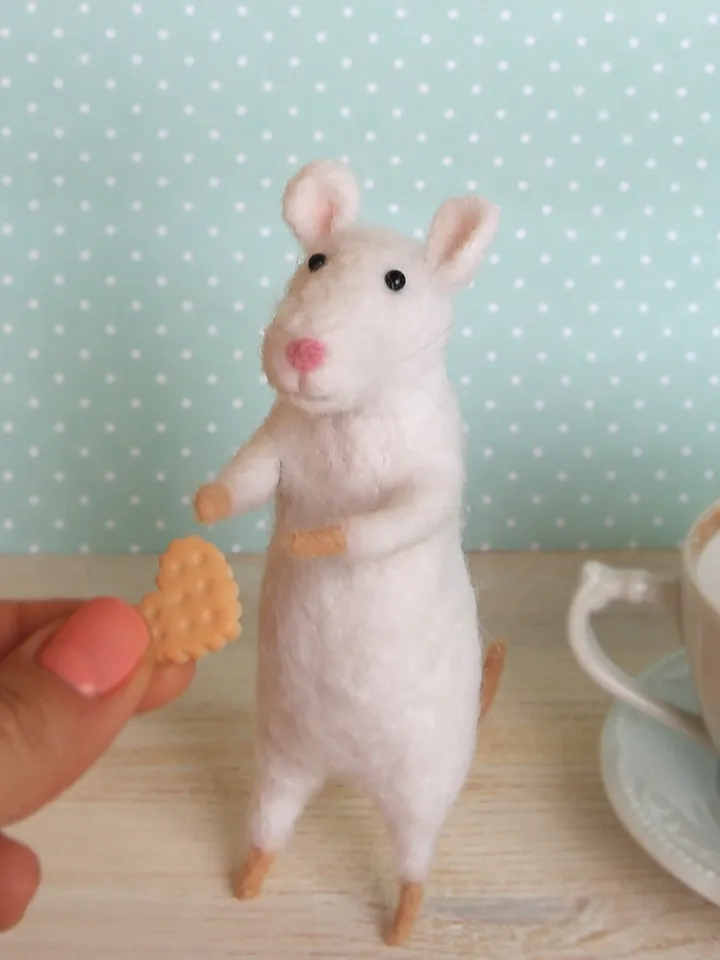 Needle felting Tutorial Felt Mouse Pattern Pet Plush Needle Felted Mouse Books Kawaii Plush Animals Wool felting Craft Felt Animals Pattern