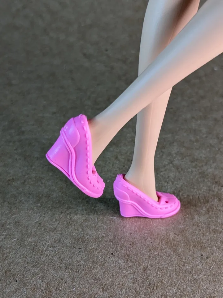 Pink wedge shoes for 1/6 scale female dolls