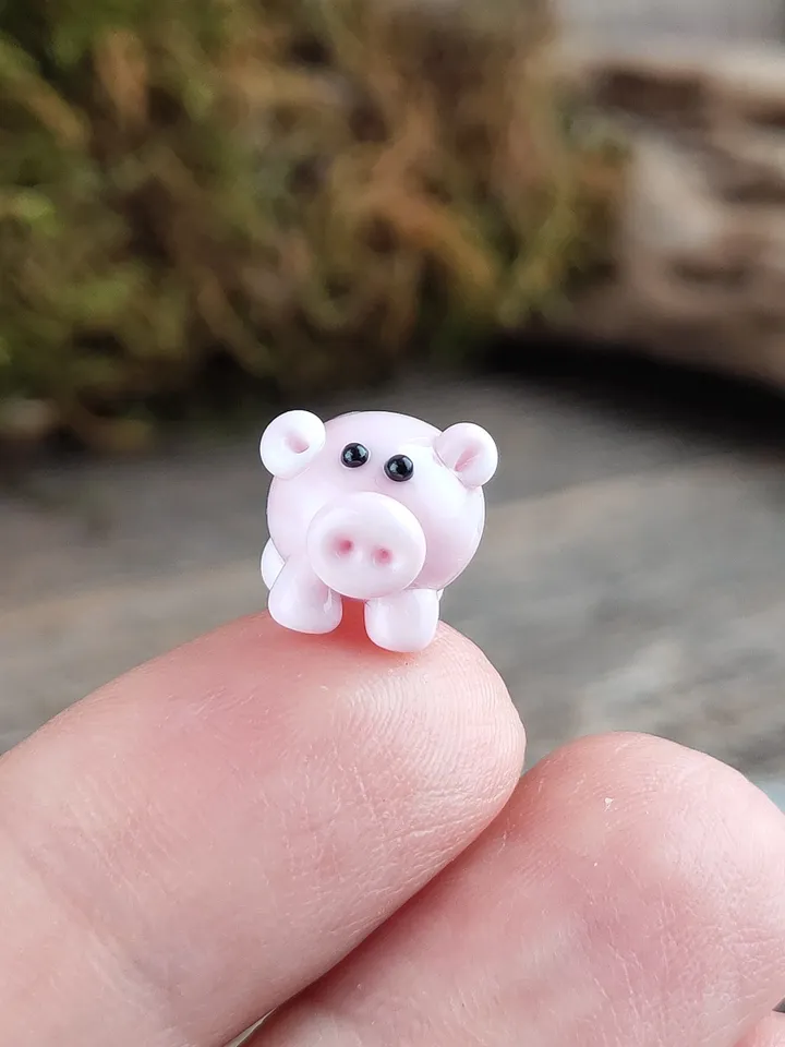 Pig figurine Pig miniature Tiny pig glass pig Tiny figurine Miniature animal