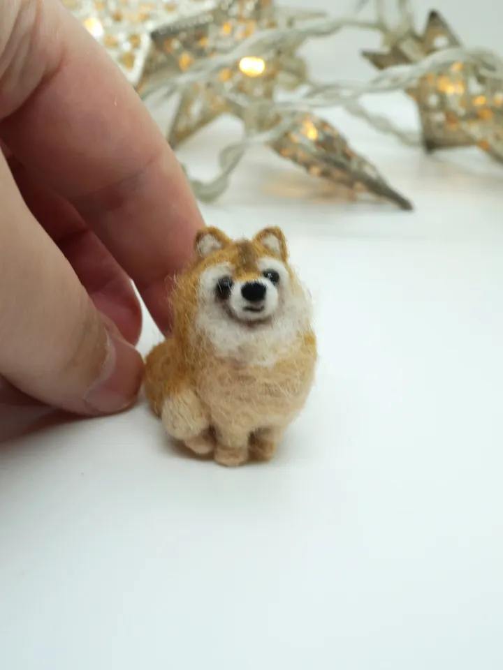 Tiny needle felted pomeranian, miniature felted pet, dog portrait, made to order