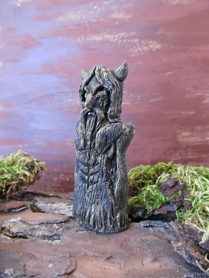 Loki God statue Viking Norse gods Asatru Heathen god Nordic Totem Altar figurine Fenrir Sigyn Sleipnir Celtic Idol Board game chip Collectable figurine