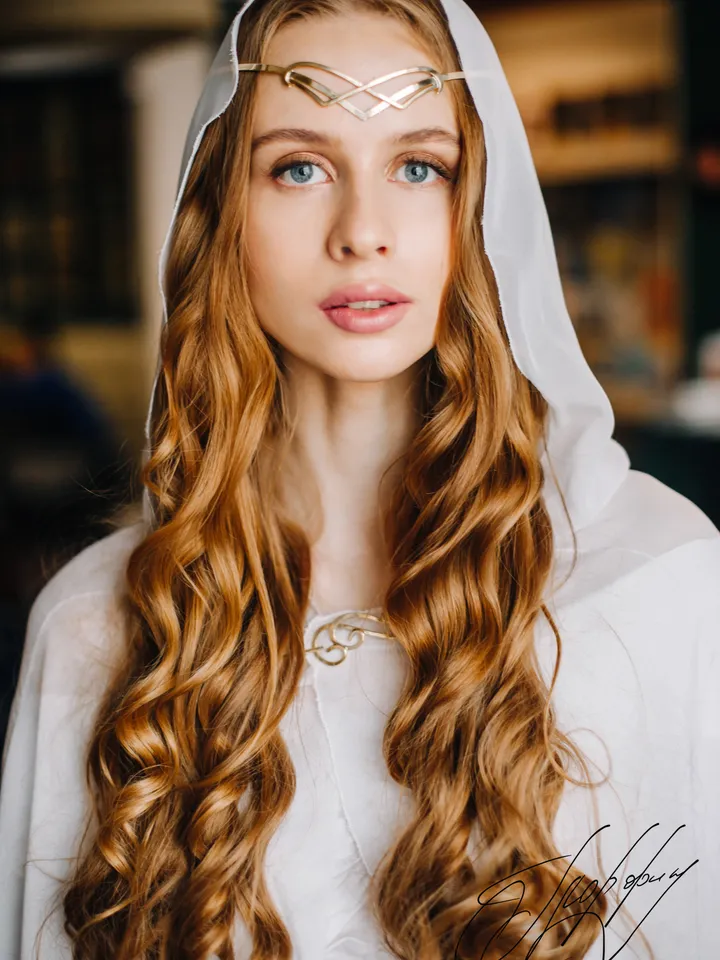 Narrow and light diadem universal accessory, boho and romantic style evening prom tiara, elven jewelry Florence