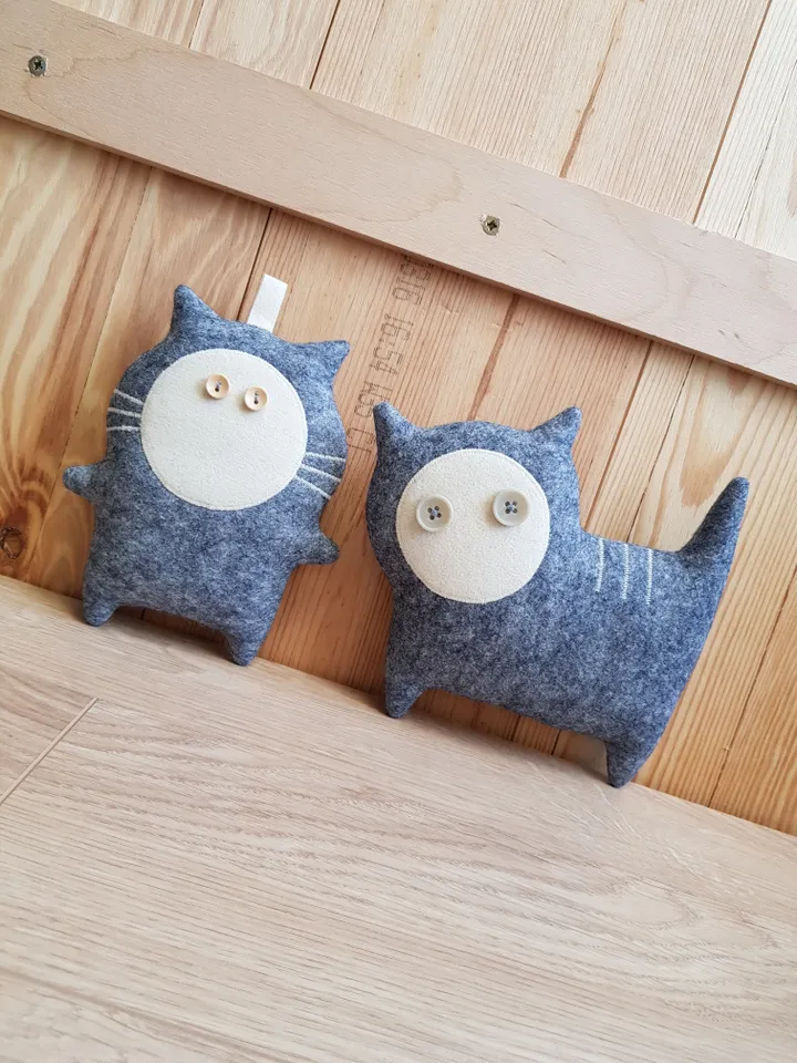 Felt Cat sewing pattern PDF tutorial in English, felt animal sewing diy