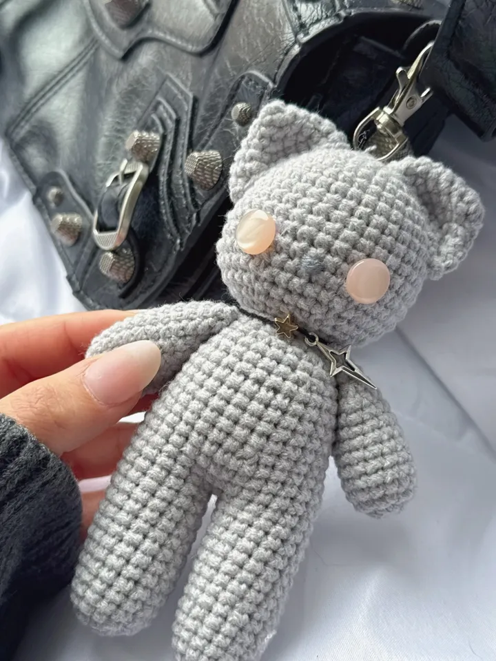 Doll cat crochet pattern, PDF file pattern, US terms, amigurumi keychain crochet pattern