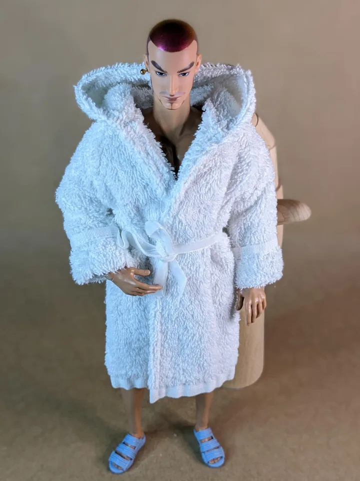 White terry bathrobe with a hood for 13 inch fashion male doll (FR Homme, Poppy Parker, Adonis)