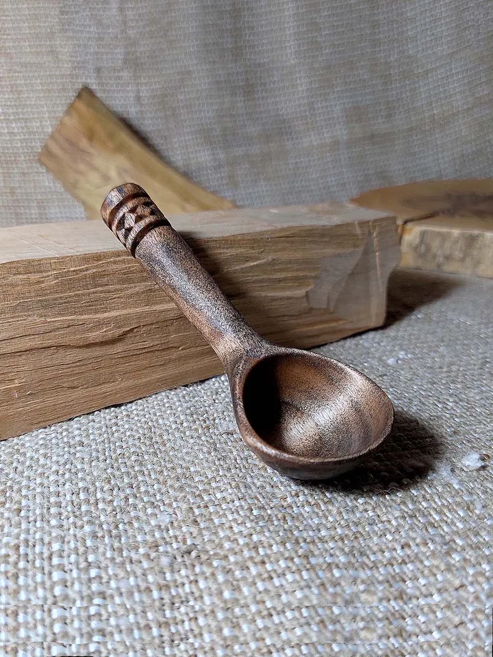 Handmade wooden coffee scoop, tea scoop, measuring spoon, Wooden gift coffee lovers, 9th anniversary willow wood spoon