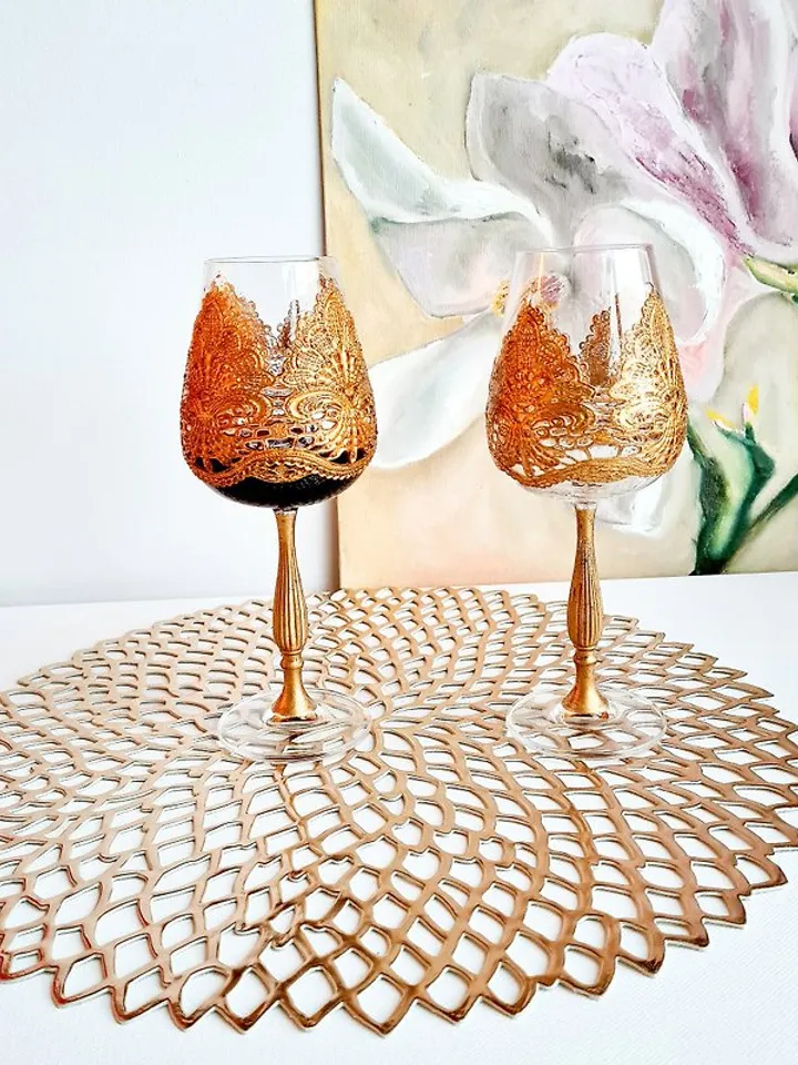 Wedding Glass Set Handcrafted, Elegant Golden Patterns, Art Glasses for Weddings