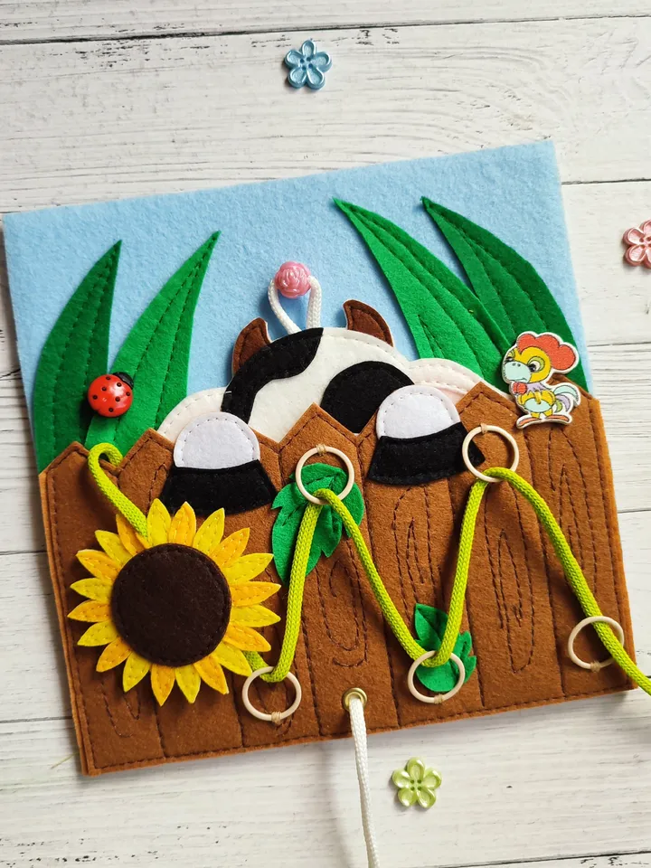 Cow Quiet book pattern PDF & Tutorial pages, Felt activity book pattern svg, Quiet book ideas, Sensory toys, Felt sewing pattern for toddler