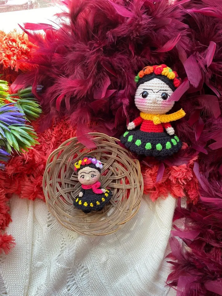 PDF Frida Kahlo Doll, Amigurumi doll pattern, Crochet ornament, Amigurumi decoration, Amigurumi Crochet Frida Doll Pattern